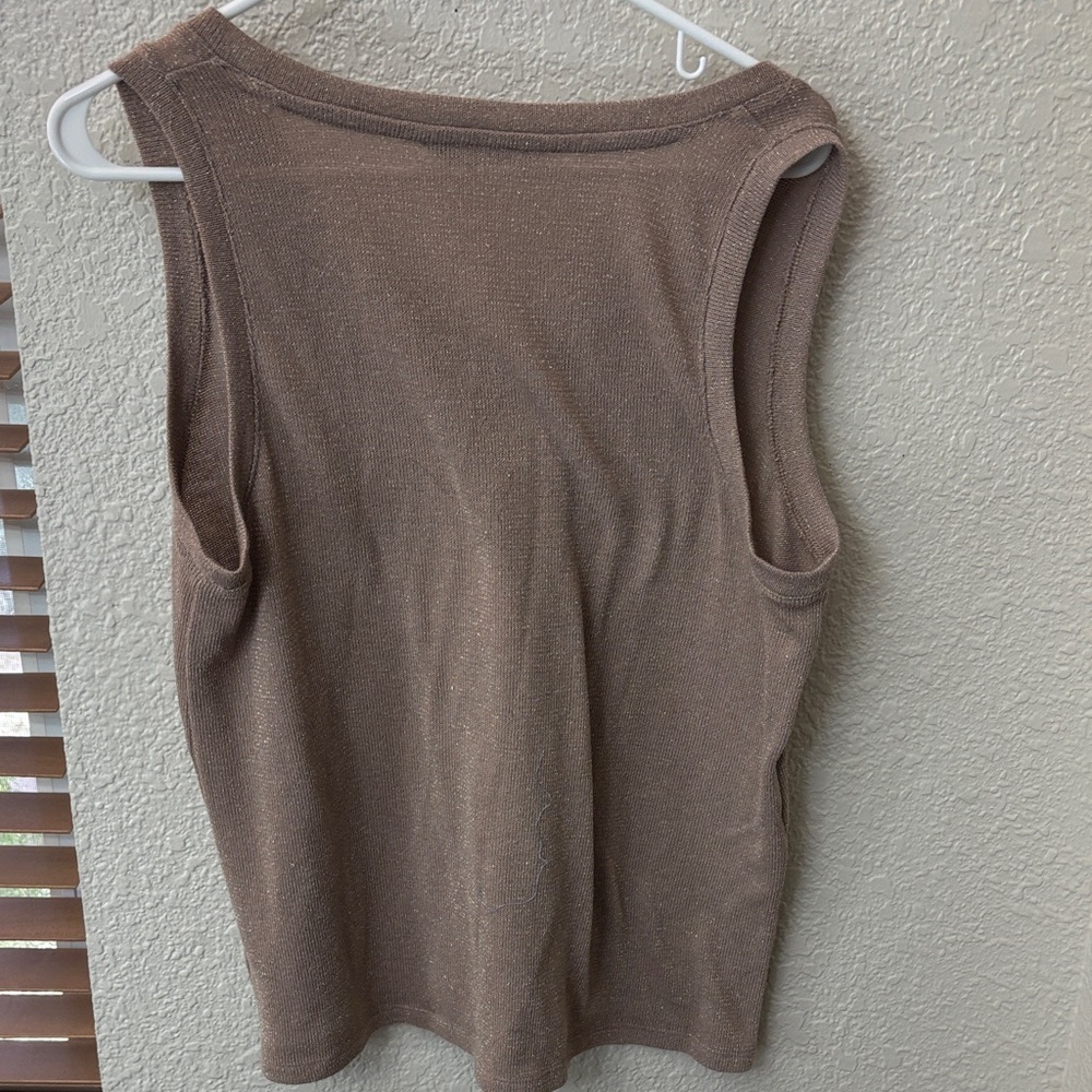 Simply Vera Vera Wang Taupe V-Neck Tank Top - Picture 5 of 6